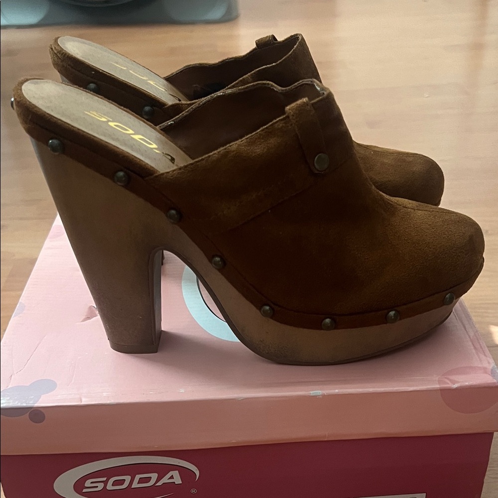 Soda Women's Brown Suede Mules